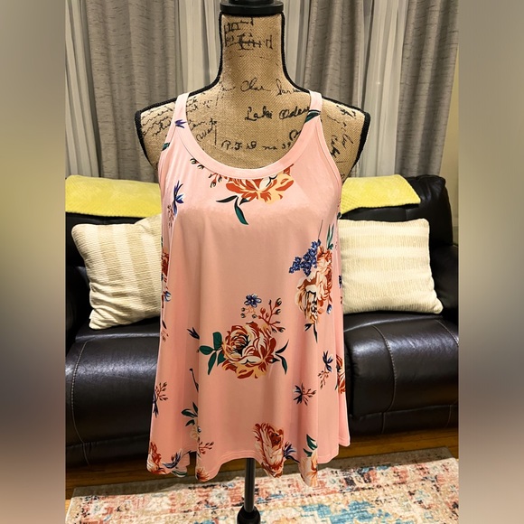 Tickled teal Tops - Babydoll Tank Top Size M in Pink Floral